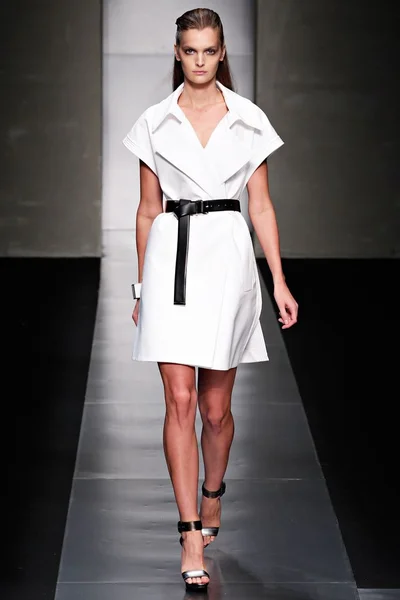 Look 4
